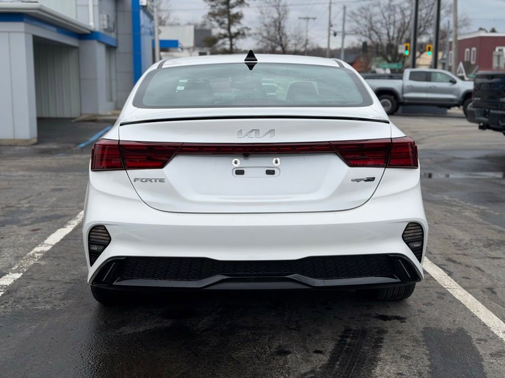 Used 2023 Kia Forte GT-Line w/ GT-Line Premium Package image 4