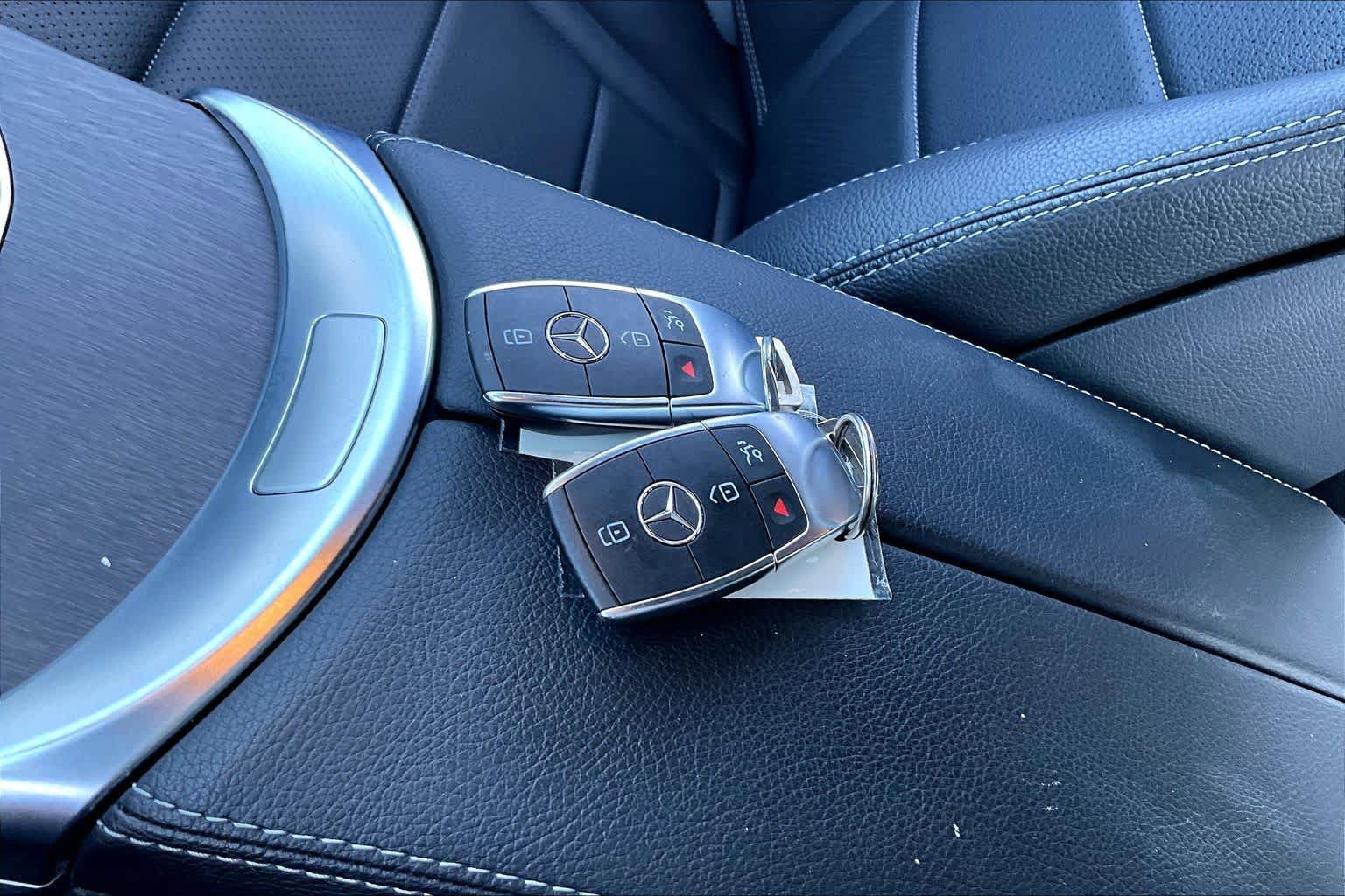Used 2022 Mercedes-Benz GLC 300 4MATIC image 14