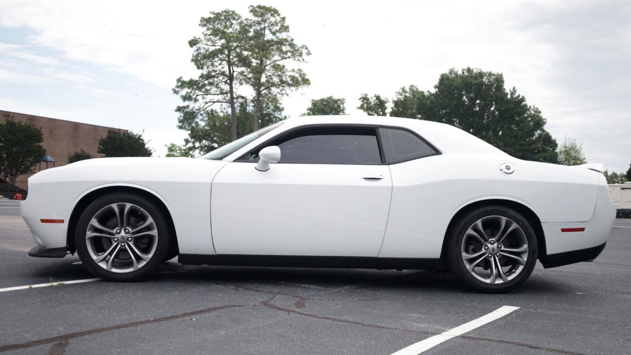 Used 2020 Dodge Challenger R/T RWD image 2