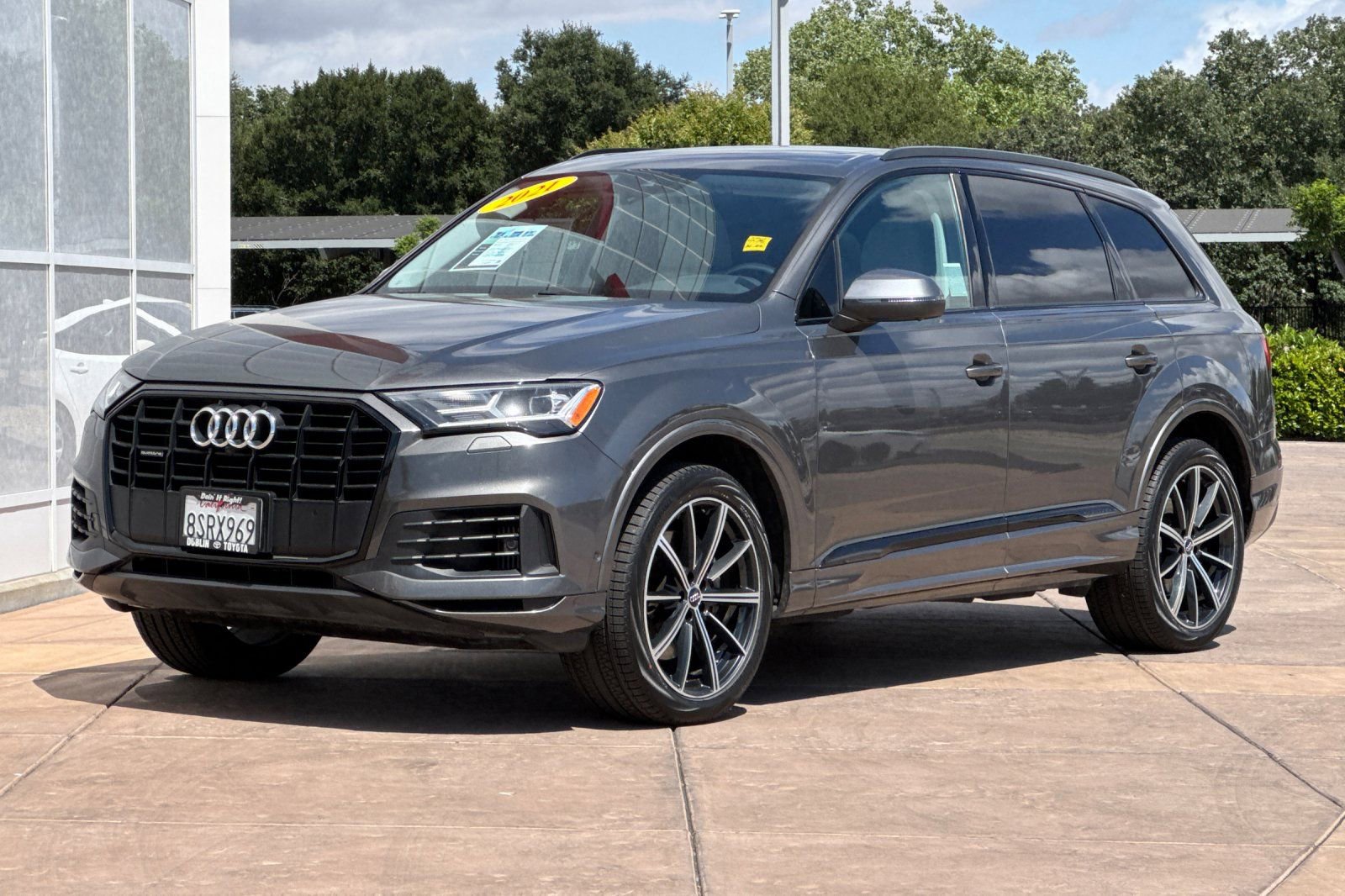Used 2021 Audi Q7 3.0T Premium Plus w/ Premium Plus Package AWD/4WD image 8