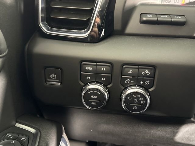 Used 2024 GMC Sierra 1500 Denali w/ Denali Reserve Package AWD/4WD image 37