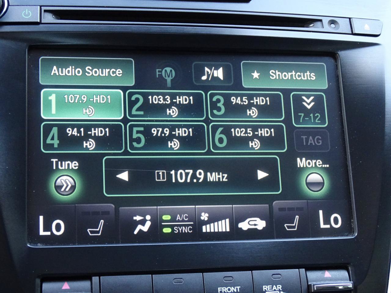 Used 2015 Acura TLX w/ Technology Package FWD image 33