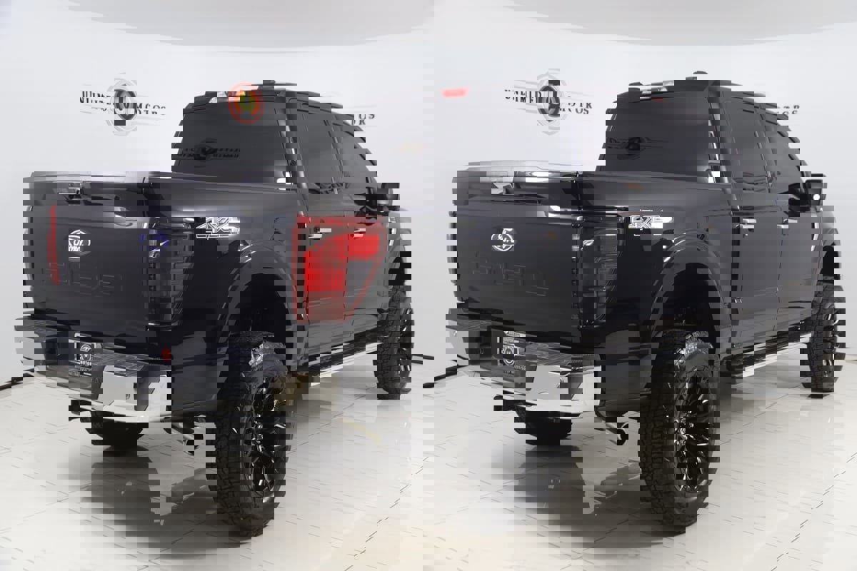 Used 2024 Ford F150 XLT w/ Tow/Haul Package image 3