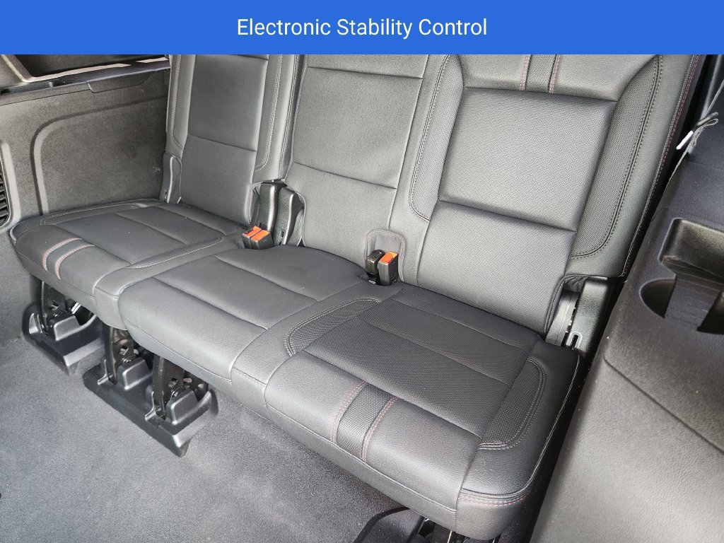 Used 2024 Chevrolet Suburban RST w/ Luxury Package AWD/4WD image 34