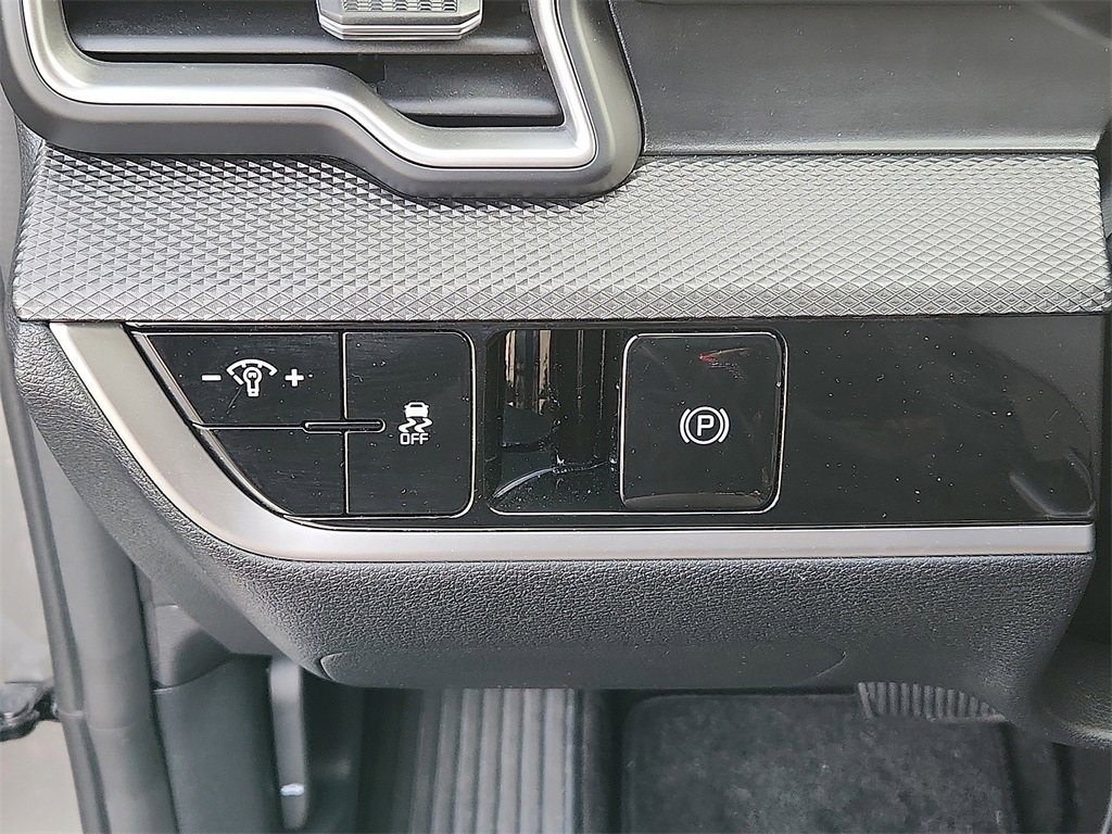 Certified 2025 Kia Sportage LX image 23