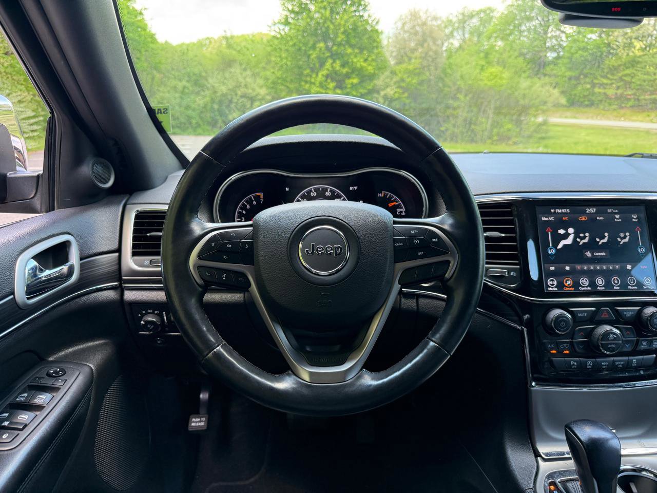 Used 2021 Jeep Grand Cherokee Limited AWD/4WD image 15