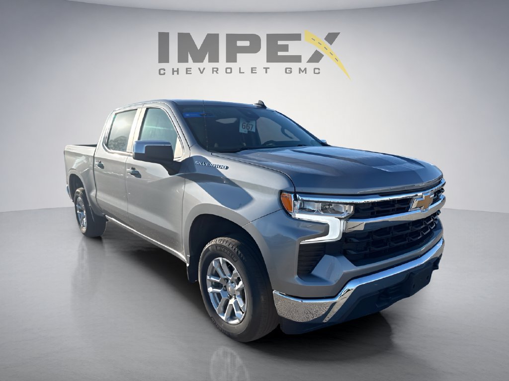 Used 2024 Chevrolet Silverado 1500 LT AWD/4WD image 7