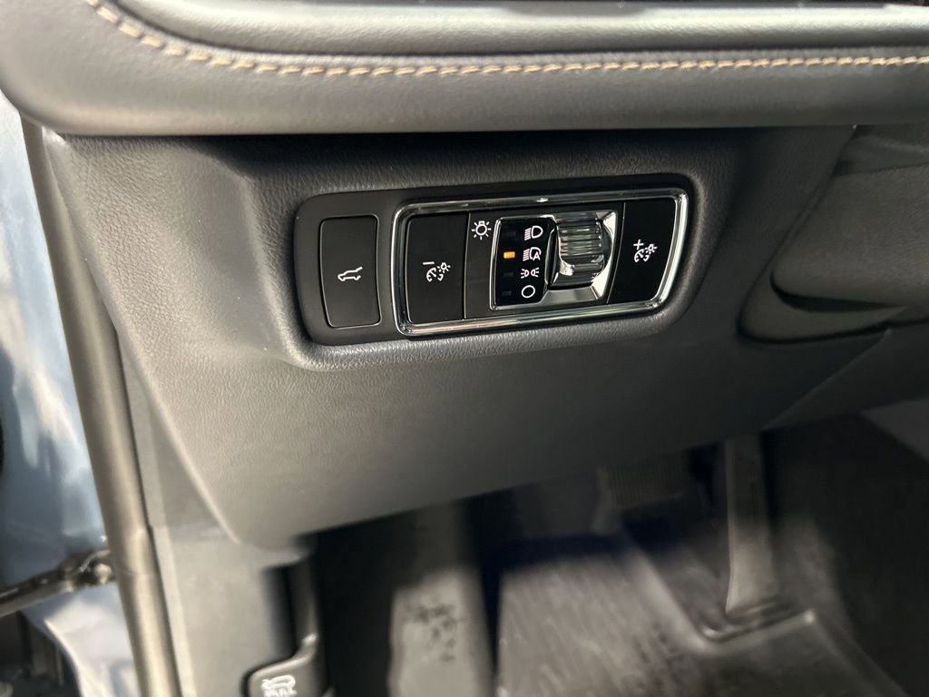 Used 2025 Lincoln Aviator Reserve w/ Equipment Group 201A image 11