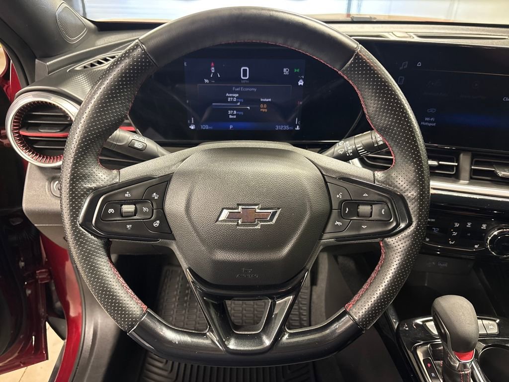 Certified 2025 Chevrolet Trax RS w/ Driver Confidence Package image 24