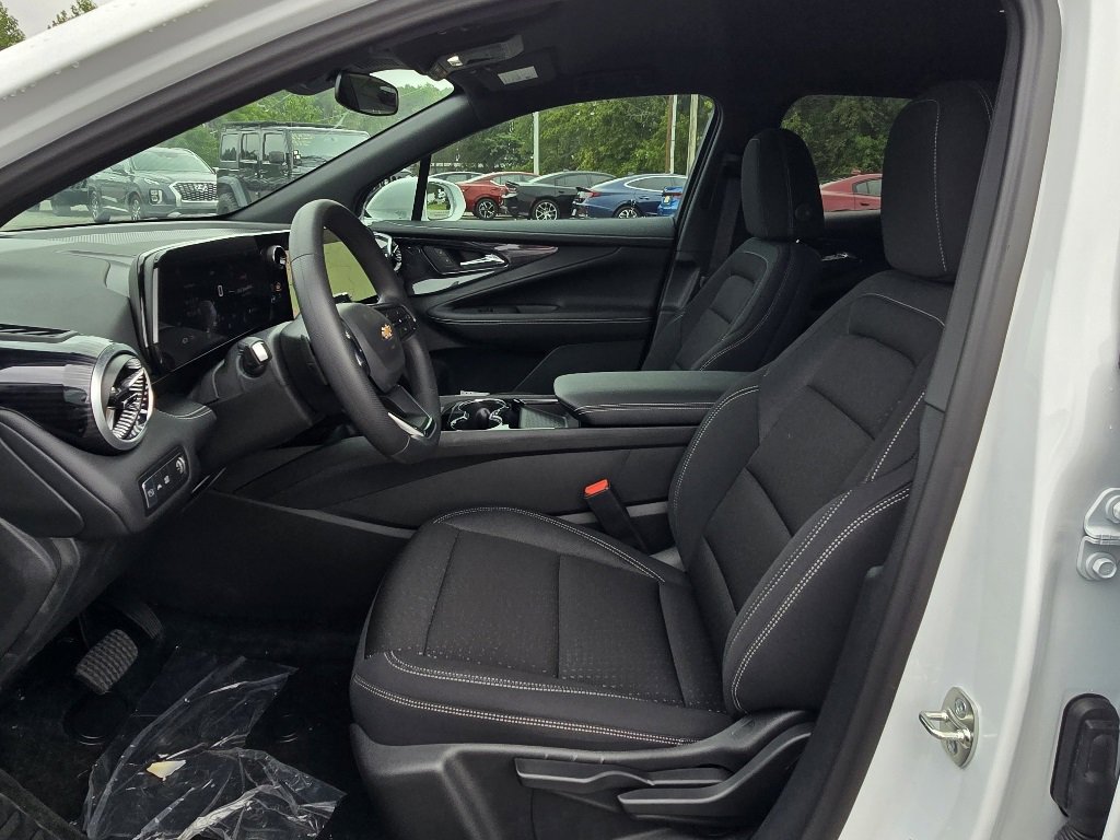 New 2025 Chevrolet Blazer EV LT image 9