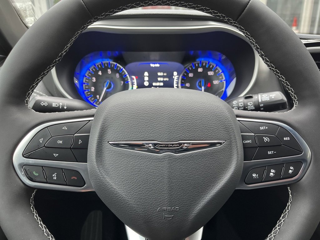 New 2026 Chrysler Pacifica Select image 29