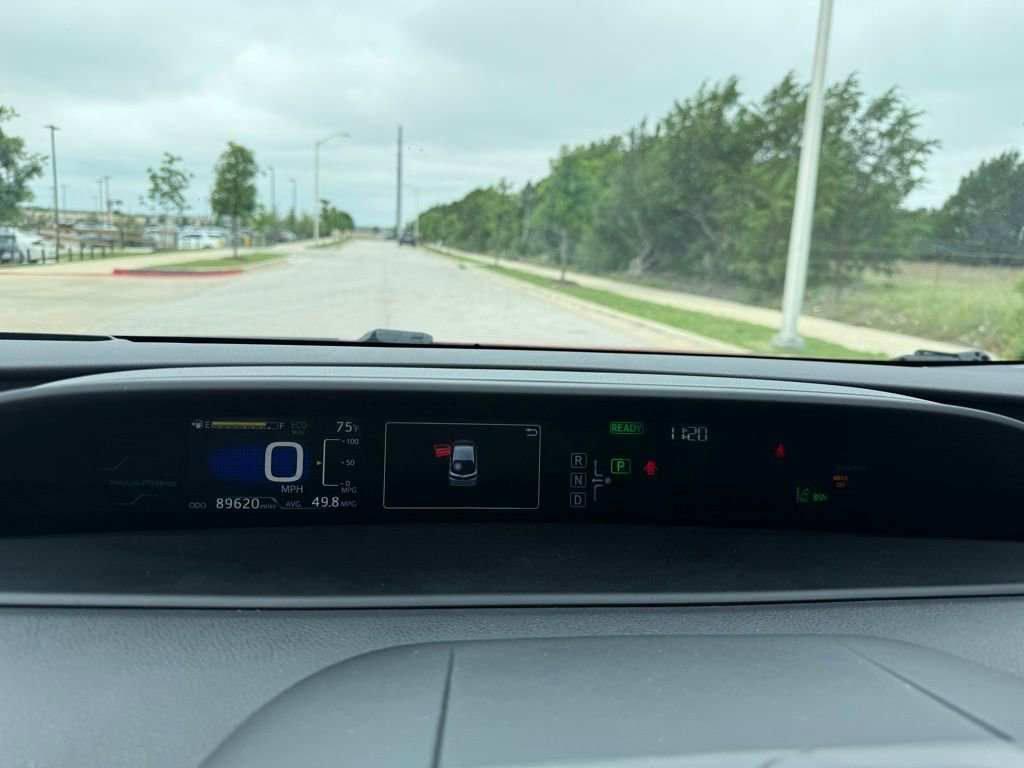 Used 2017 Toyota Prius Prime Advanced FWD image 17