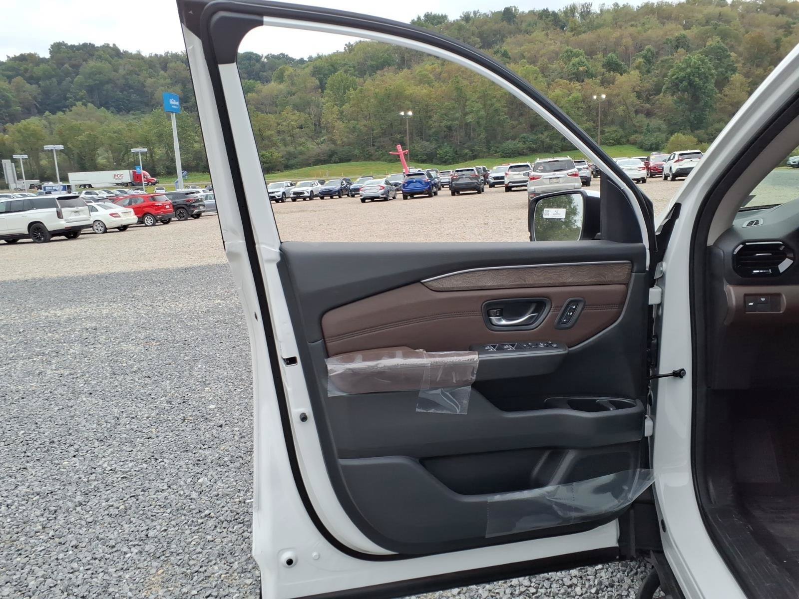 New 2026 Honda Pilot Elite image 7
