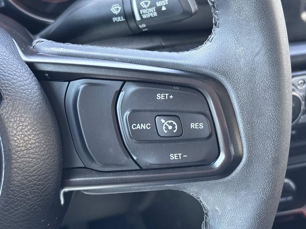 Used 2023 Jeep Gladiator Willys image 21