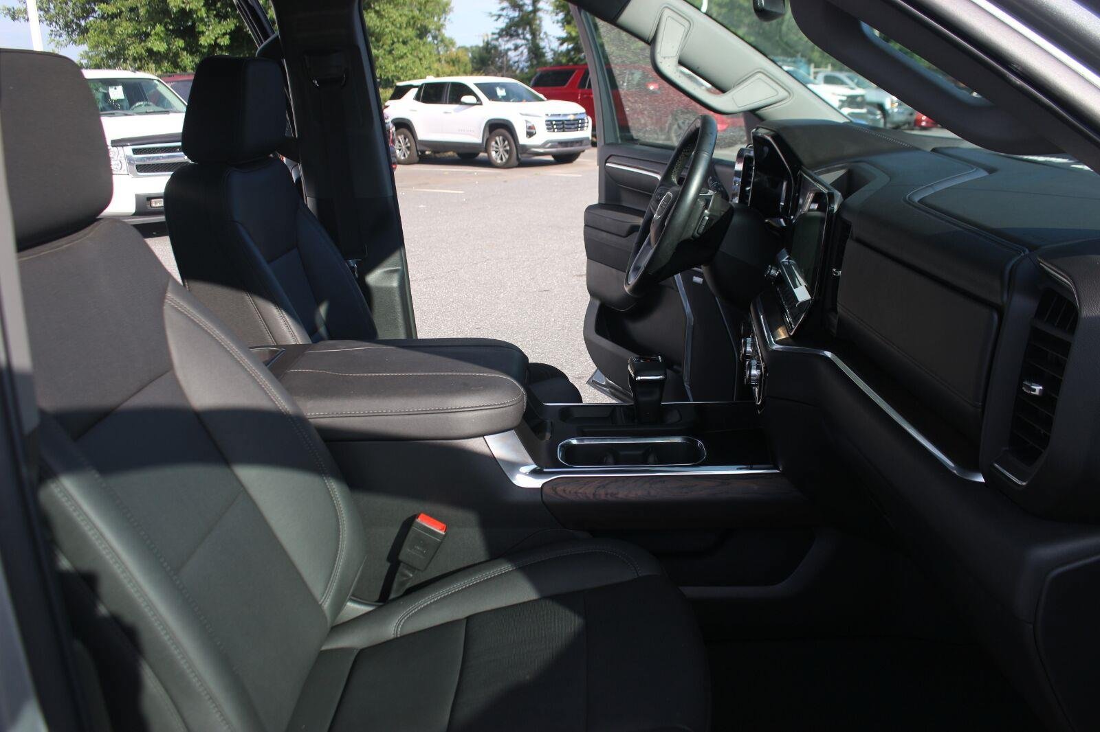Used 2026 GMC Sierra 1500 SLT w/ SLT Premium Package AWD/4WD image 35