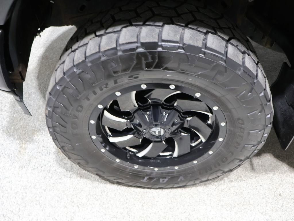 Used 2018 Ford F150 XLT w/ Equipment Group 302A Luxury AWD/4WD image 9