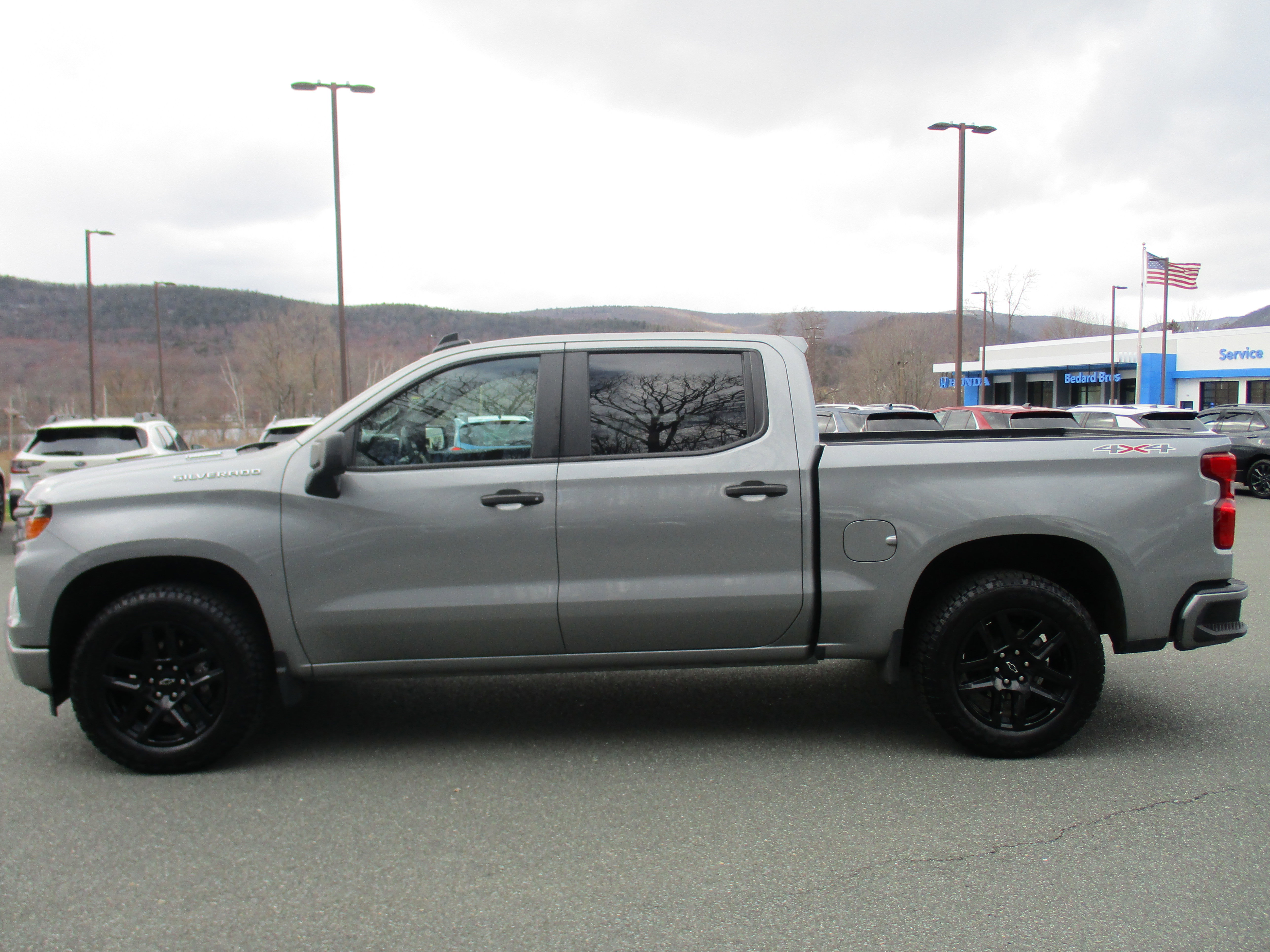Certified 2025 Chevrolet Silverado 1500 Custom image 8