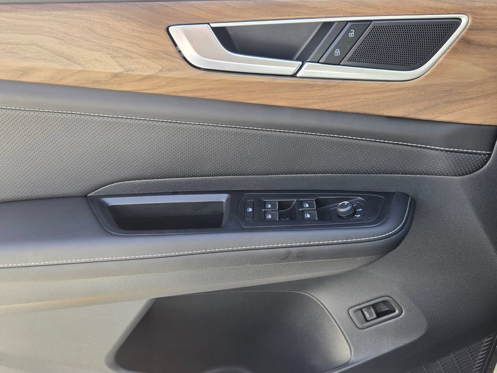 Certified 2026 Volkswagen Atlas SE FWD image 30