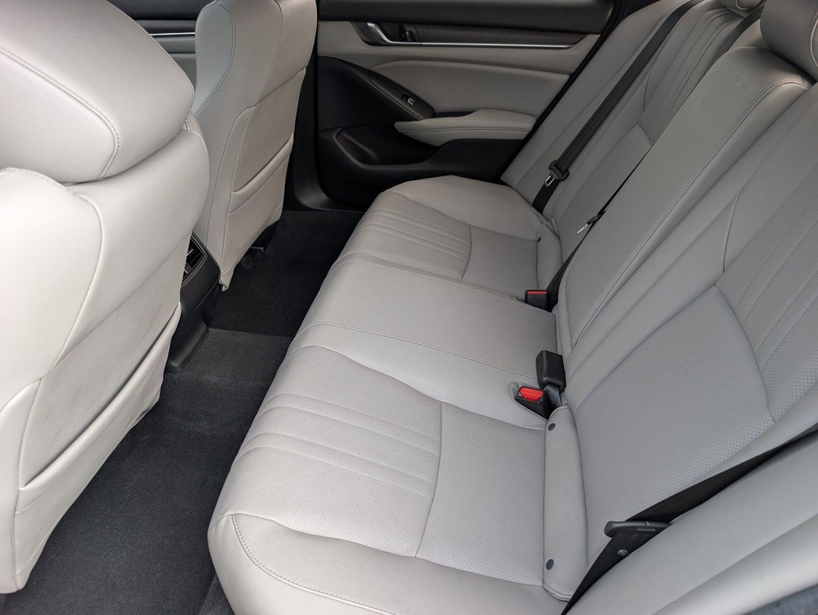 Used 2020 Honda Accord EX-L image 27