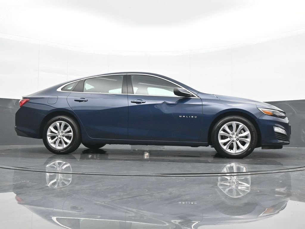 Used 2021 Chevrolet Malibu LT image 22