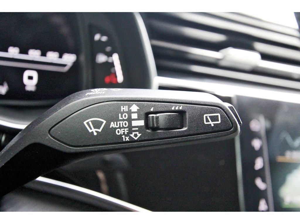 Used 2021 Audi RS Q8 AWD/4WD image 12