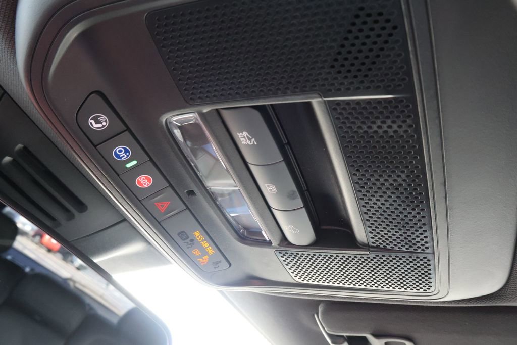 New 2026 Chevrolet Equinox EV LT image 32