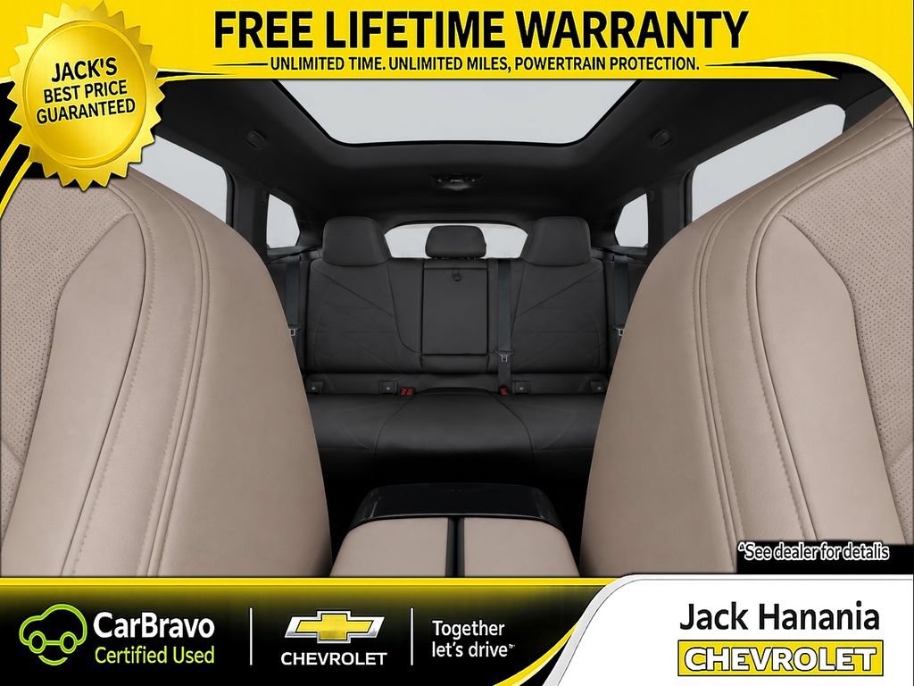 Used 2023 BMW iX xDrive50 w/ Sport Package AWD/4WD image 17