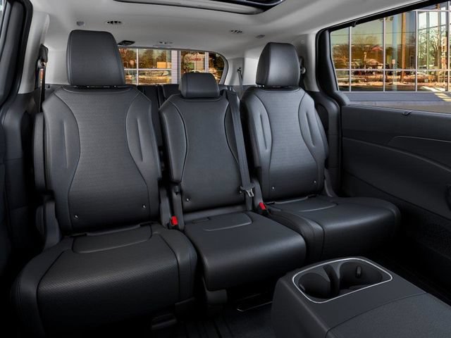 New 2026 Kia Carnival SX Prestige FWD image 16