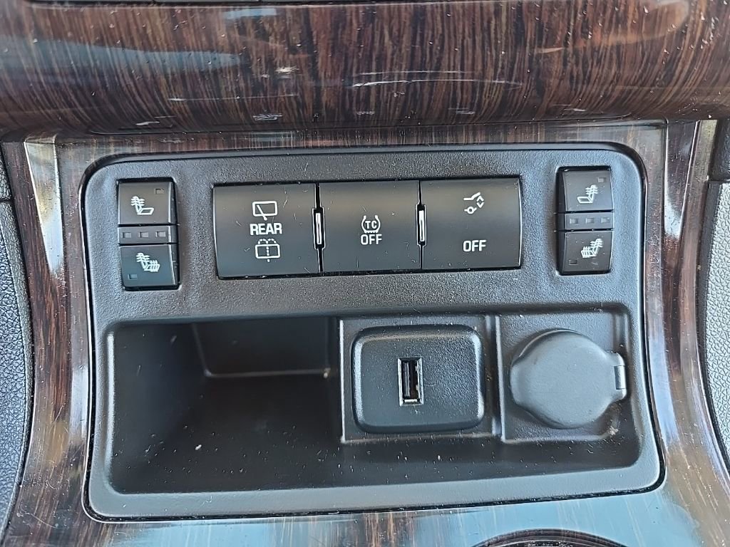 Used 2017 Chevrolet Traverse LT image 21