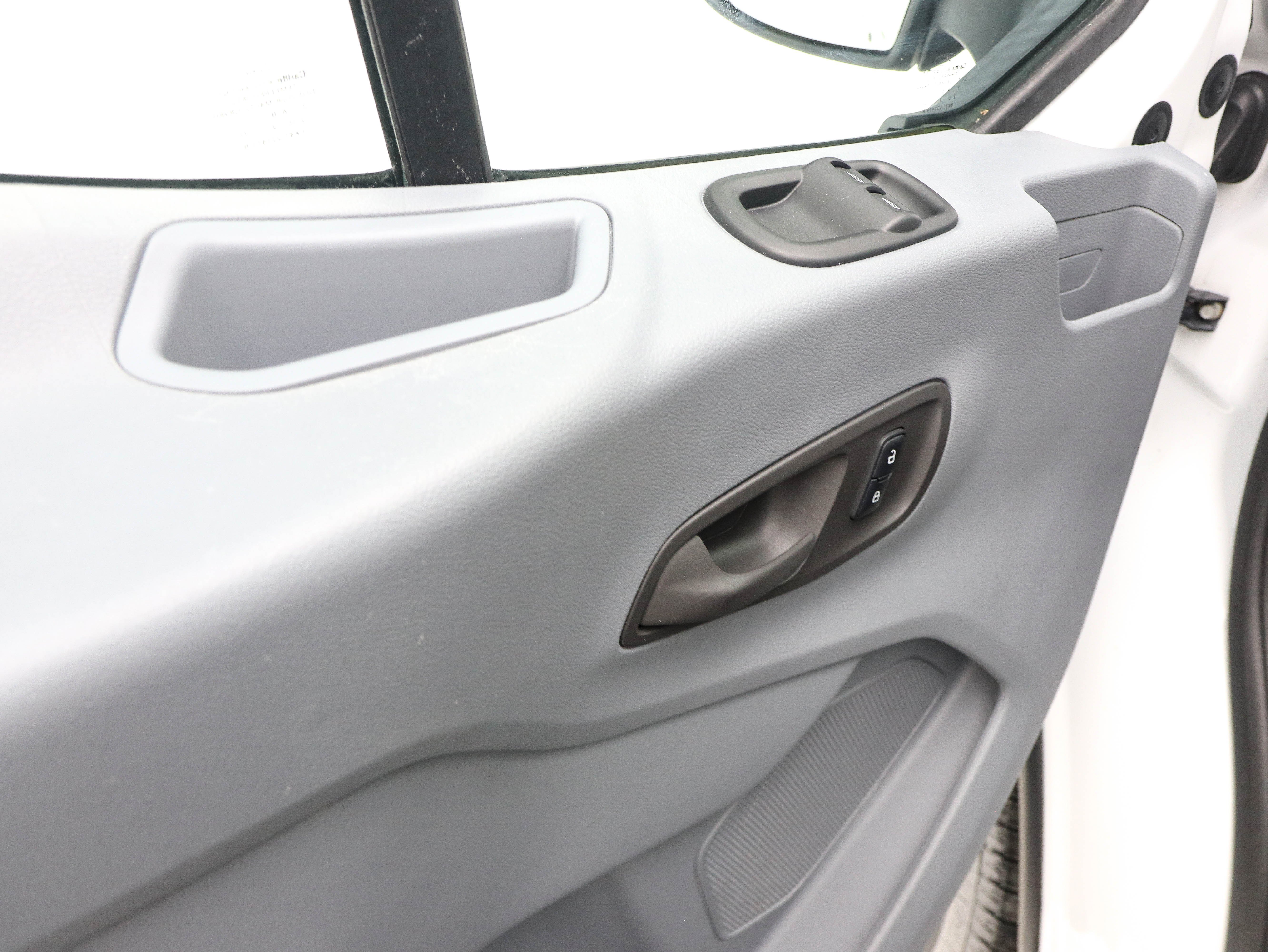 Used 2017 Ford Transit 350 XL image 24