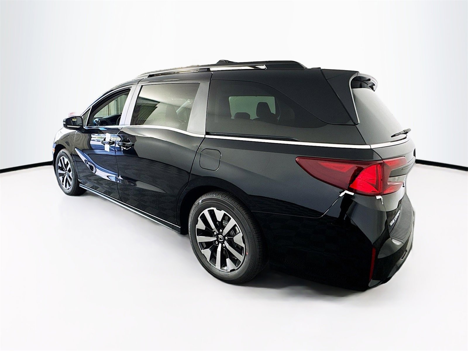 New 2026 Honda Odyssey EX-L image 4