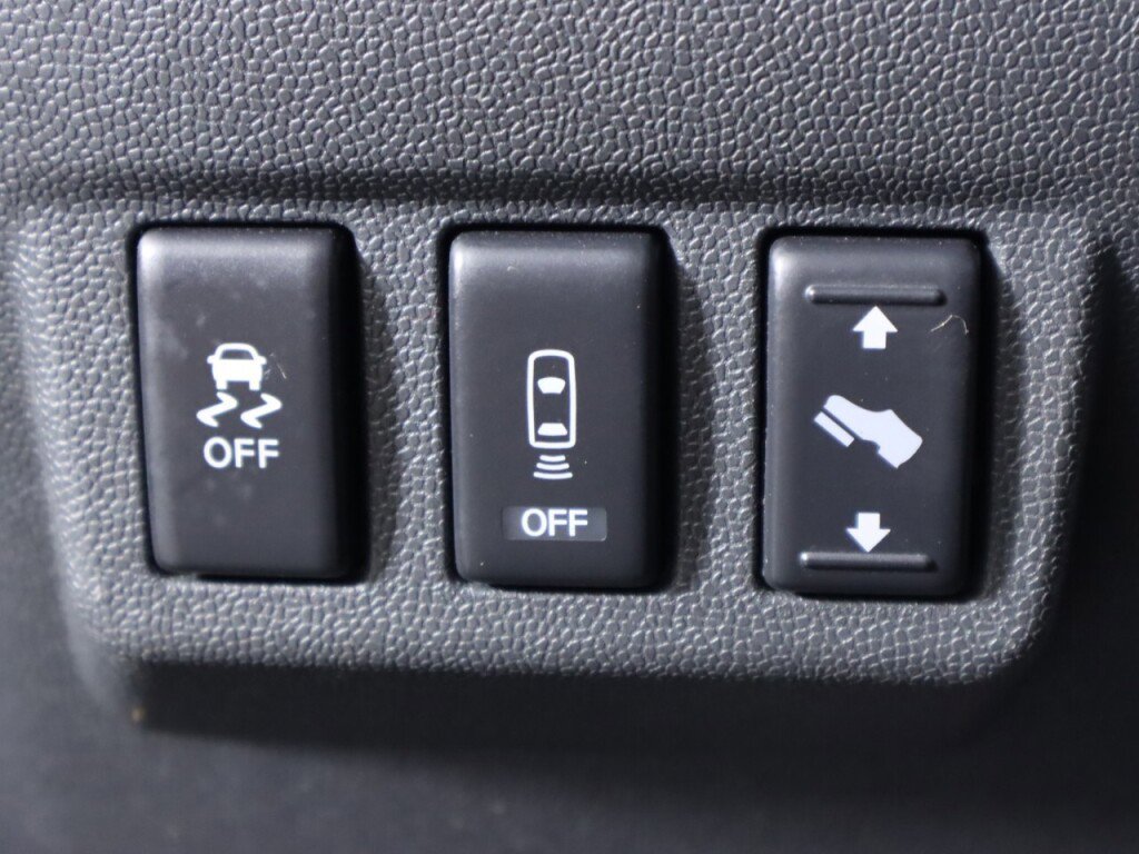 Used 2014 Nissan Titan PRO-4X AWD/4WD image 10