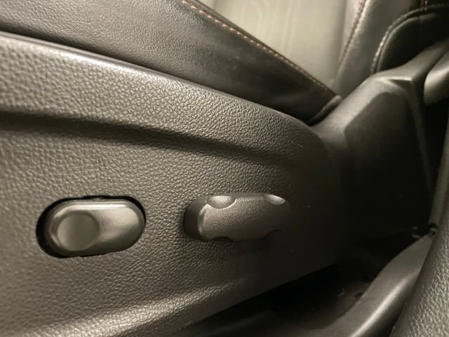 Used 2019 Chevrolet Trax LT w/ LT Convenience Package FWD image 15
