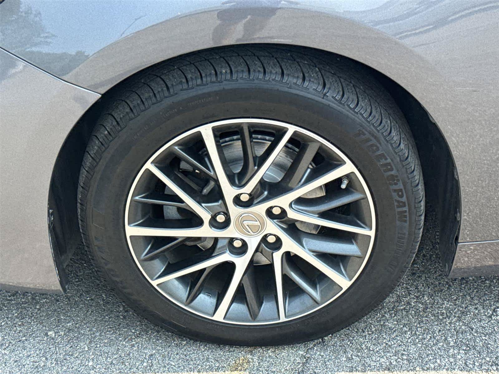 Used 2017 Lexus ES 350 w/ Premium Package FWD image 11