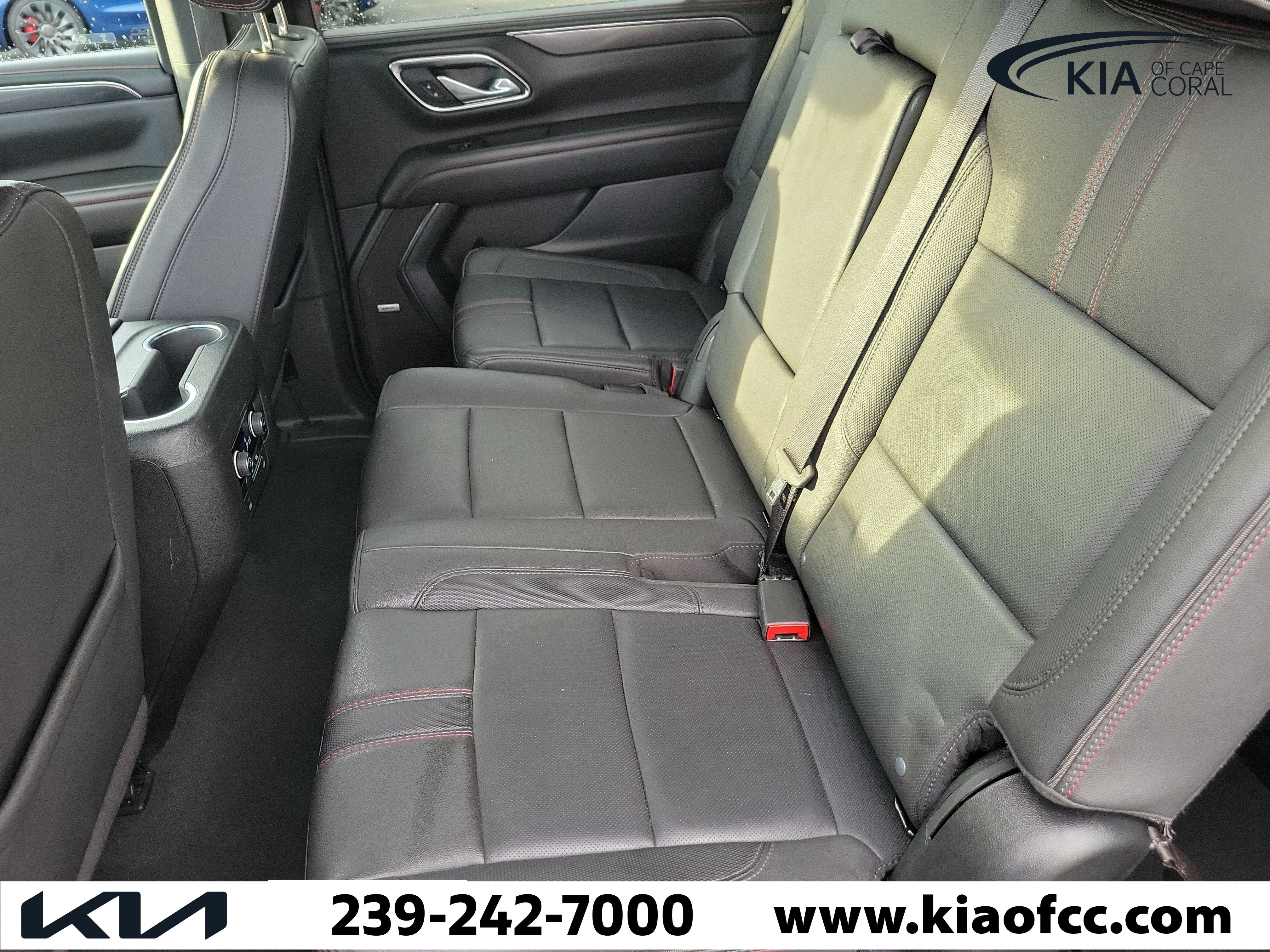 Used 2024 Chevrolet Suburban RST RWD image 13