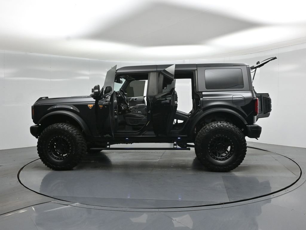 Used 2023 Ford Bronco Badlands AWD/4WD image 34