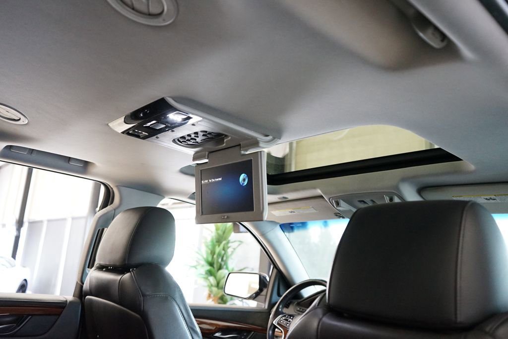 Used 2015 Cadillac Escalade Premium AWD/4WD image 12