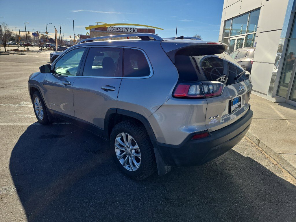 Used 2019 Jeep Cherokee Latitude w/ Cold Weather Group image 7