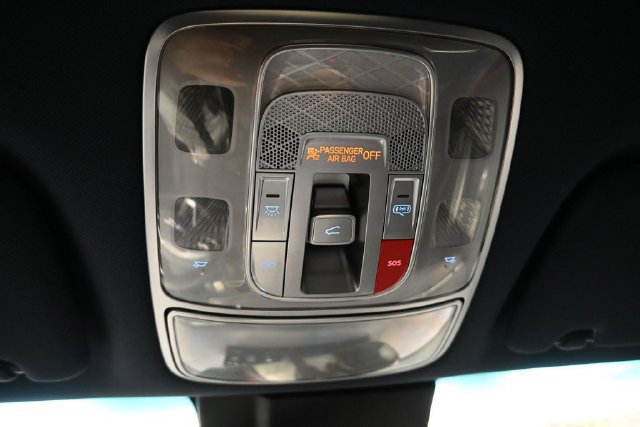 Used 2025 Genesis GV70 3.5T Sport AWD/4WD image 38