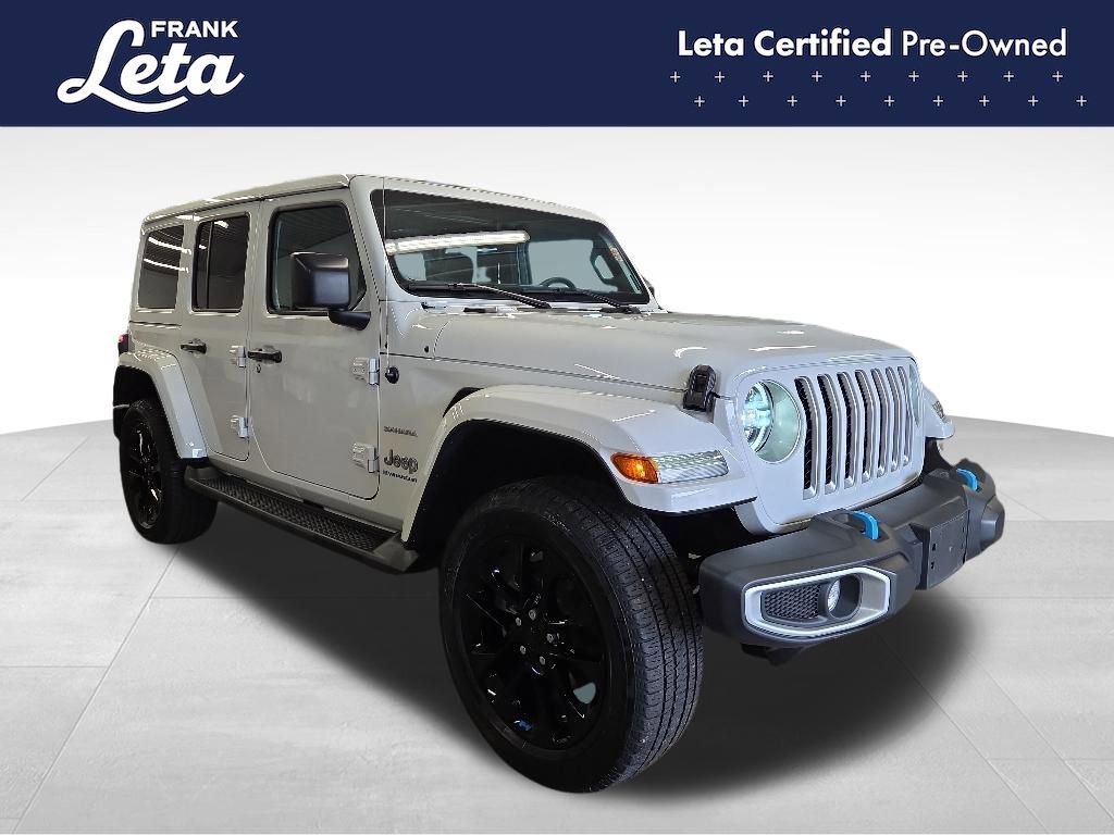 Used 2023 Jeep Wrangler Unlimited Sahara w/ Cold Weather Group AWD/4WD image 8