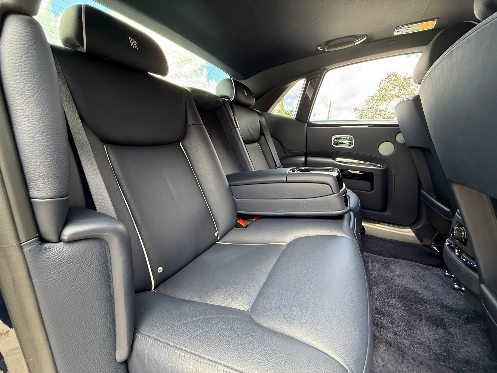 Used 2020 Rolls-Royce Ghost RWD image 27