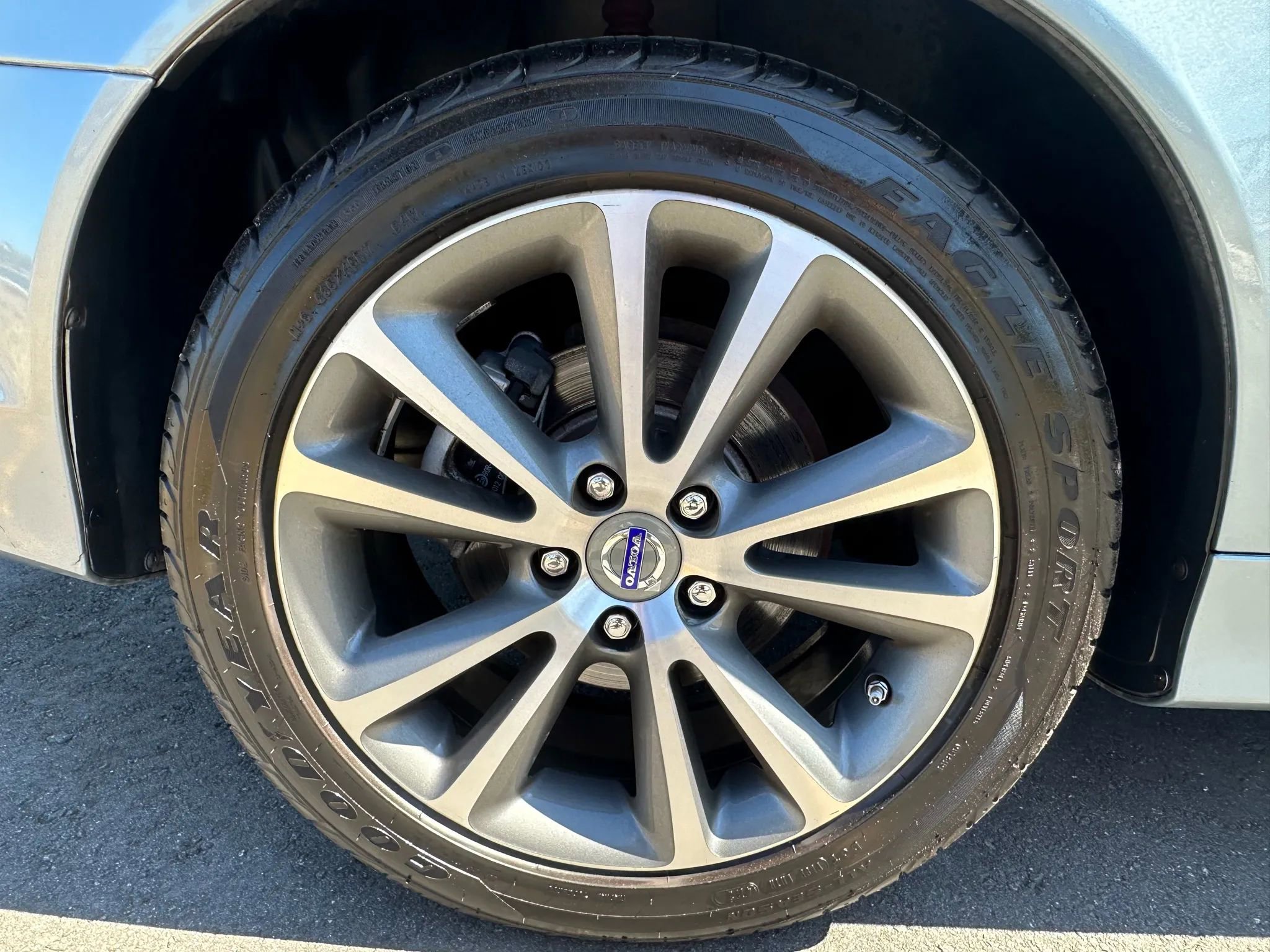 Used 2012 Volvo C70 T5 image 12