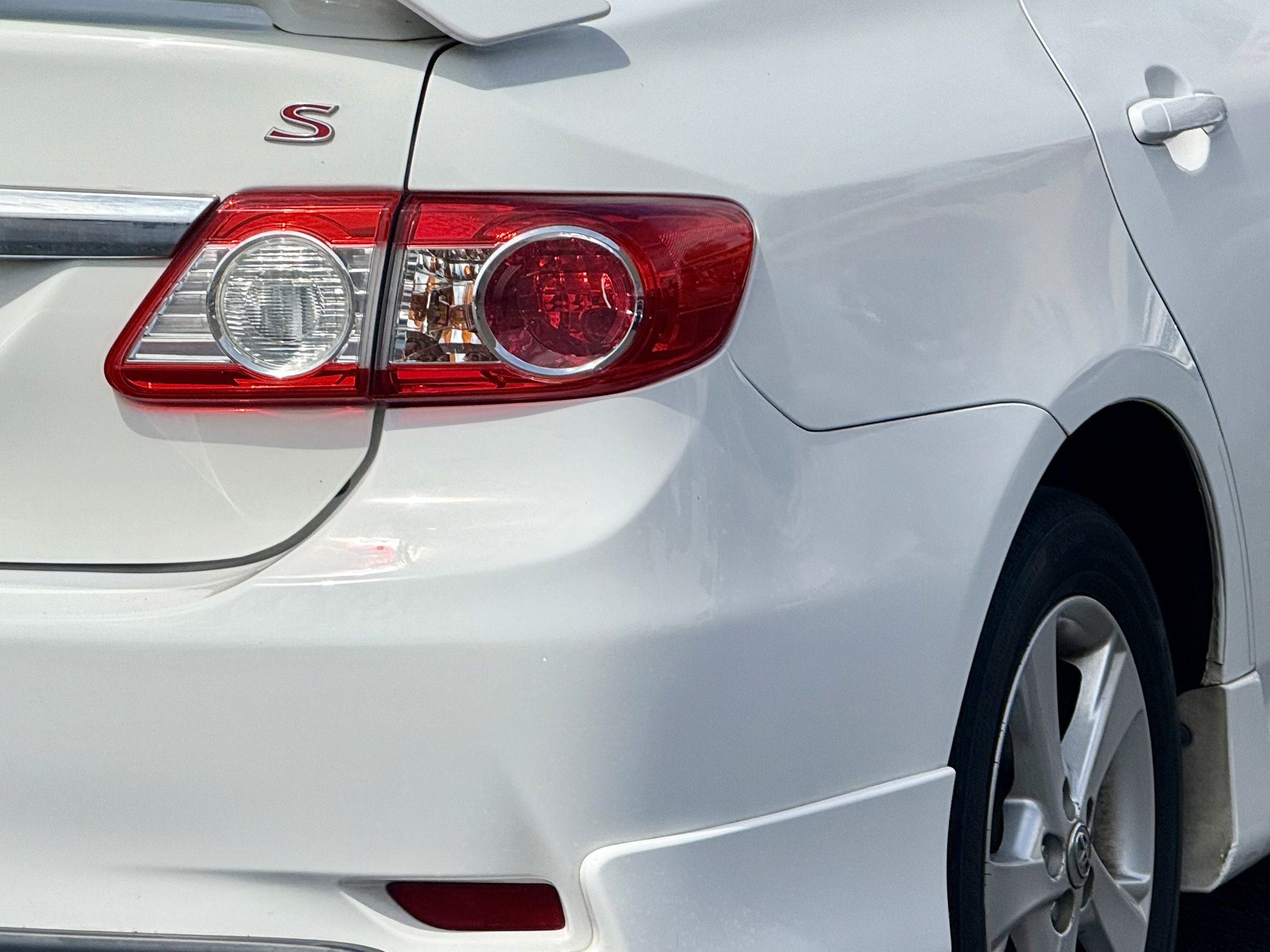 Used 2012 Toyota Corolla S FWD image 10