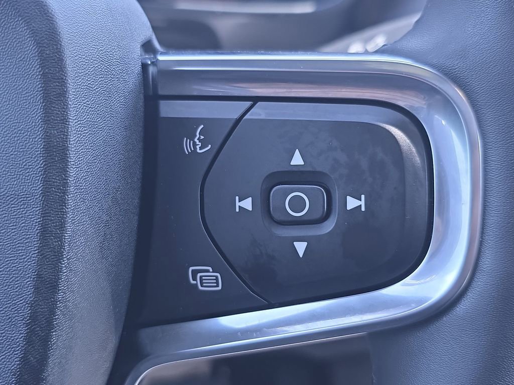 Used 2023 Volvo C40 P8 Recharge Ultimate image 20