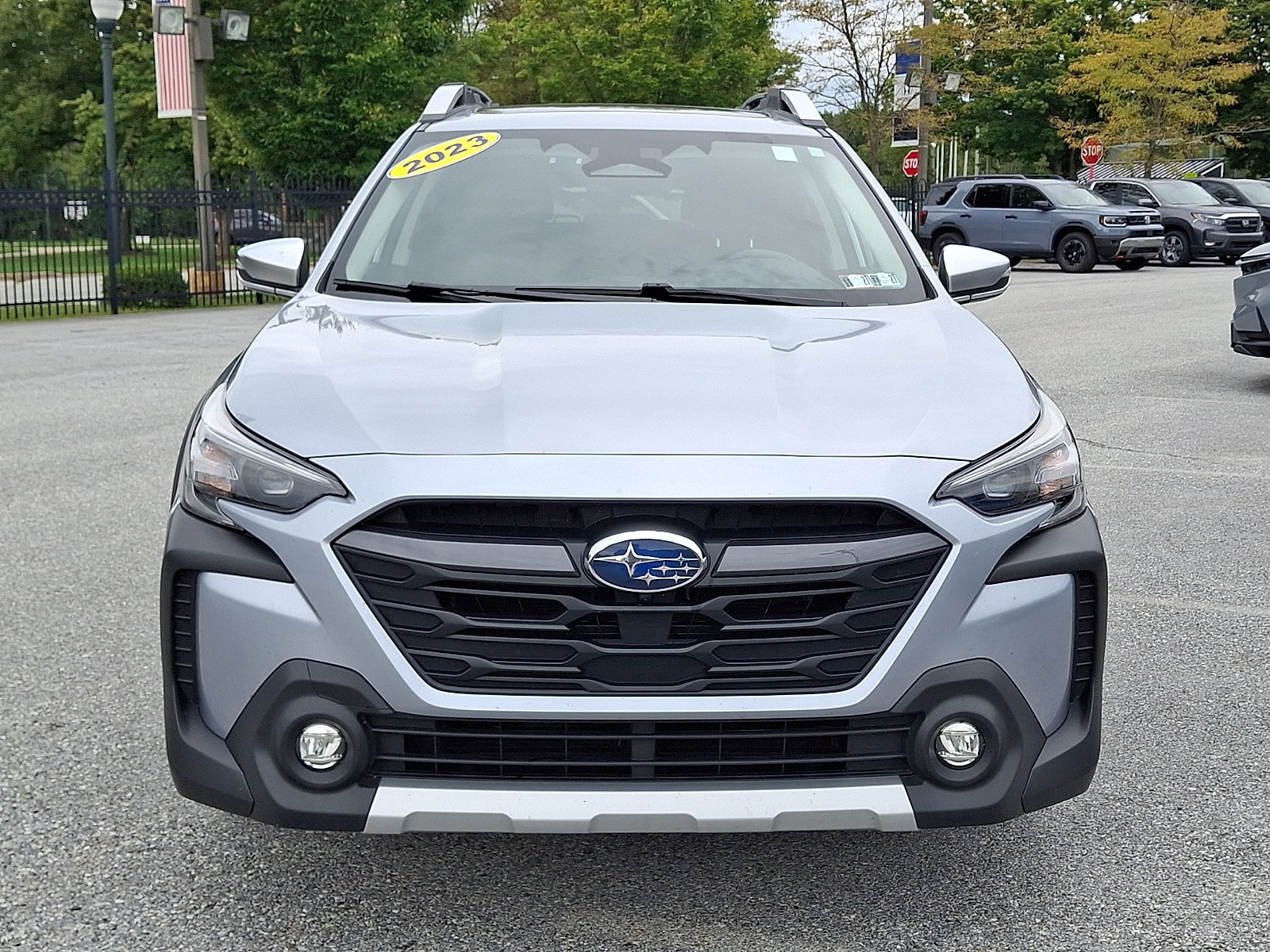 Used 2023 Subaru Outback Touring XT AWD/4WD image 2