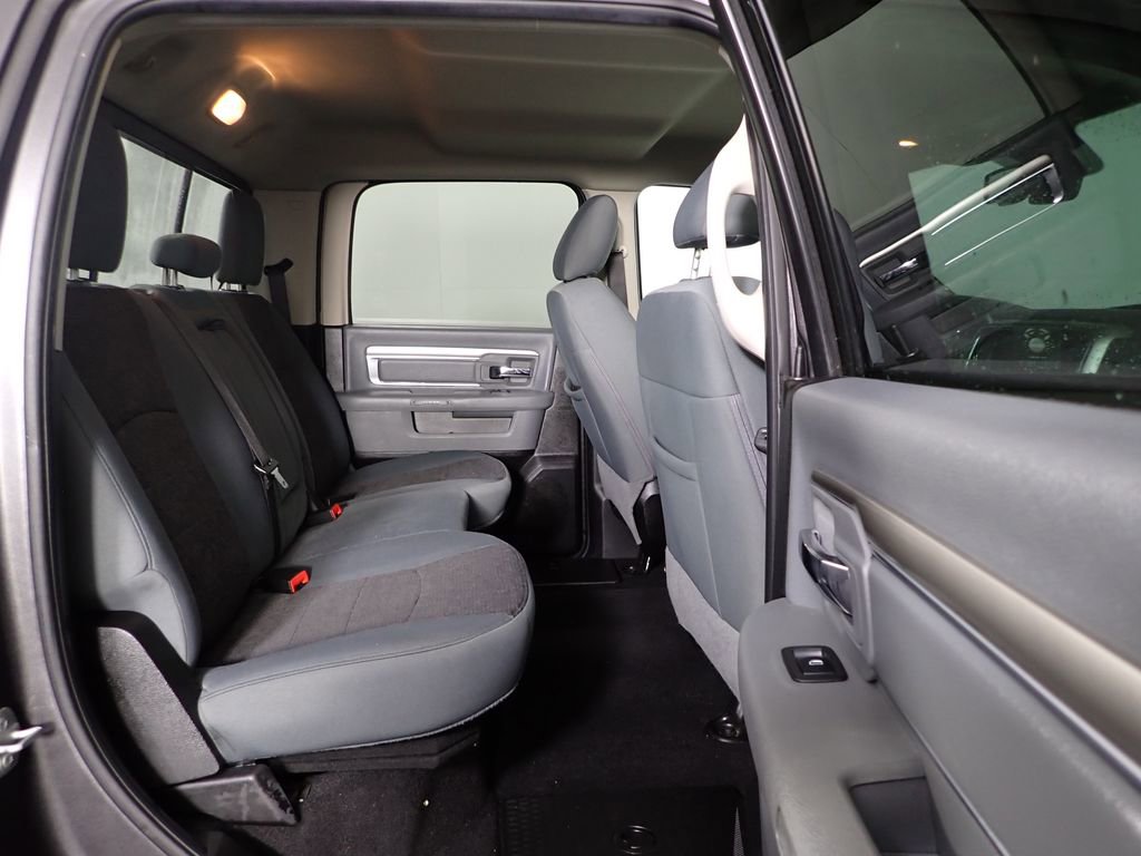 Used 2019 RAM 1500 Classic Warlock image 37