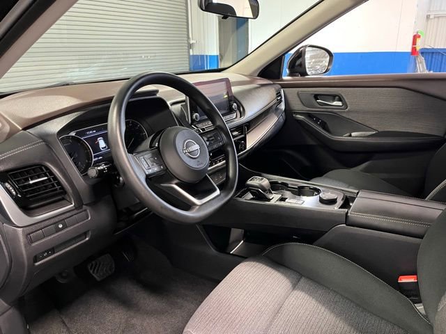 Used 2022 Nissan Rogue SV AWD/4WD image 22