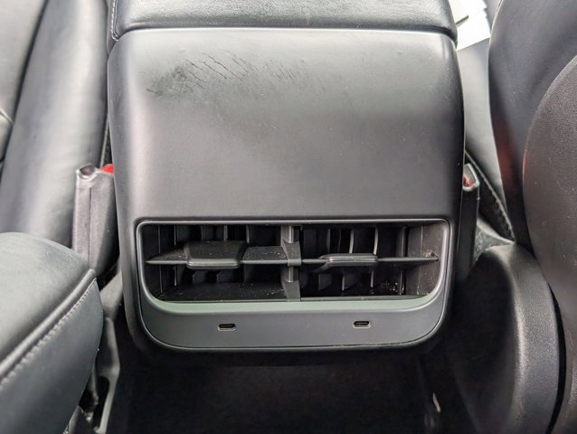 Used 2020 Tesla Model 3 Standard Range image 17