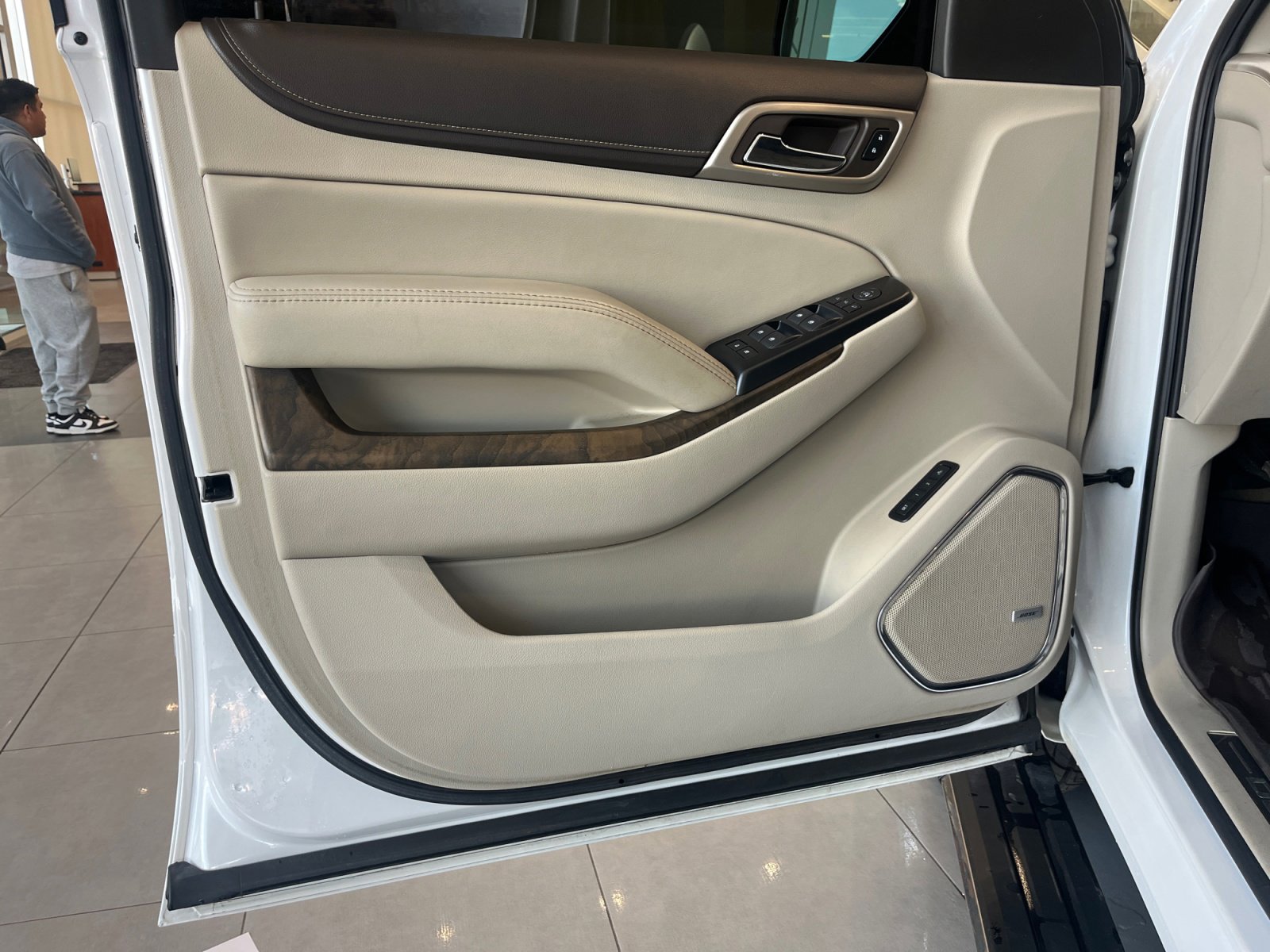 Used 2018 GMC Yukon Denali w/ Denali Ultimate Package image 12