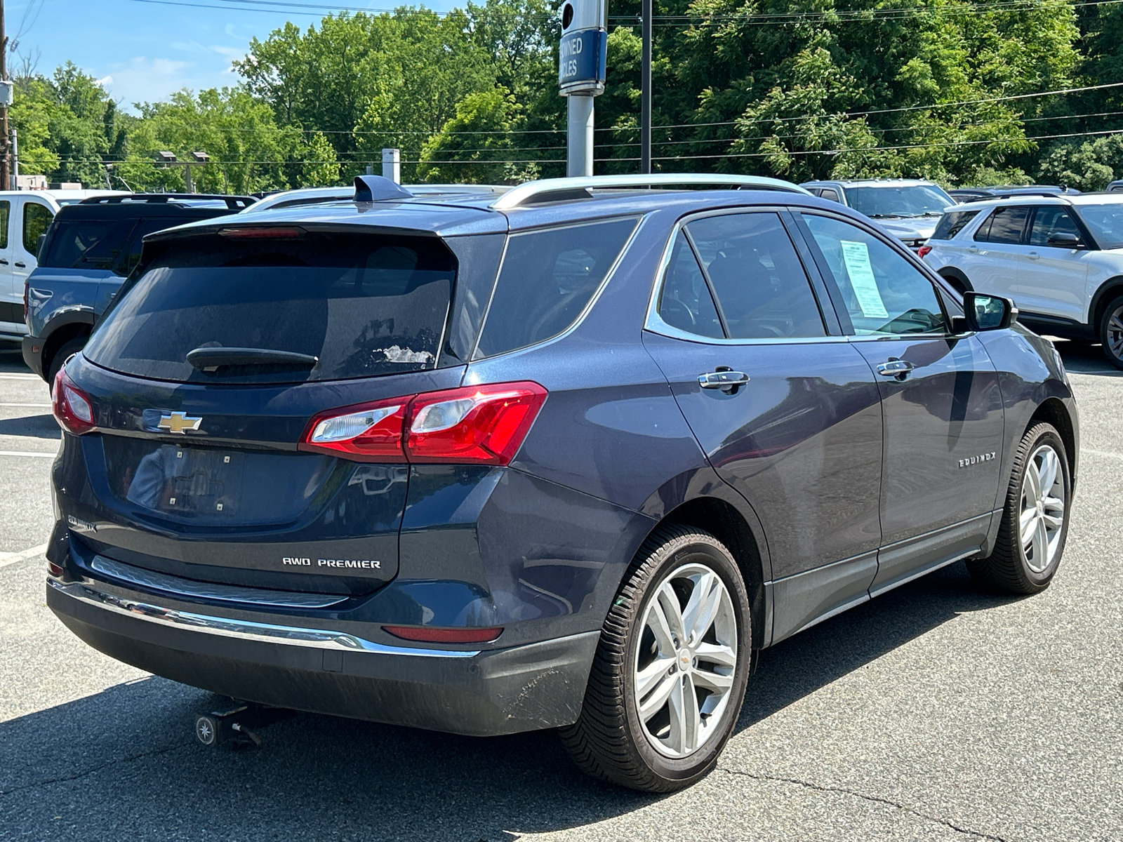 Used 2019 Chevrolet Equinox Premier AWD/4WD image 4